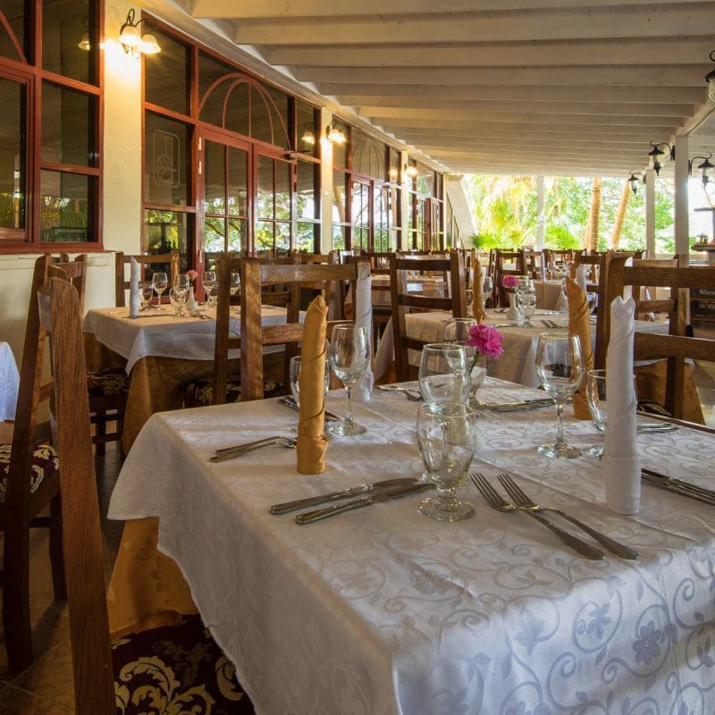 Cuba Travel Corporation restaurante